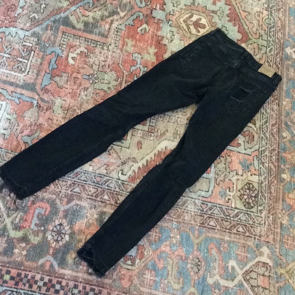 Women’s Abercrombie Jeans - Picture 3 of 8